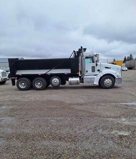 2008 Peterbilt 386 3-axle Dump Truck