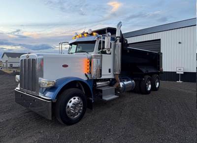2010 Peterbilt 388 Dump Truck