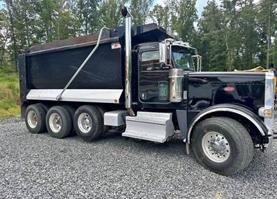 2021 Peterbilt 389 3-Axle Dump Truck