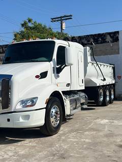 2022 Peterbilt 579 Dump Truck
