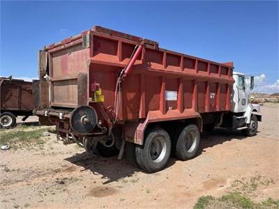 Volvo WG64 Dump Truck - 275HP