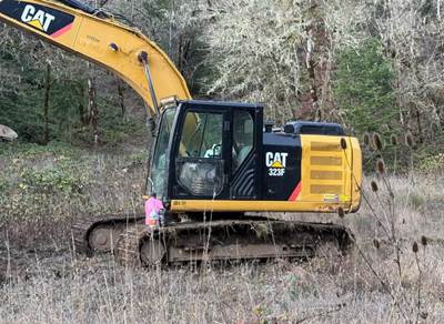 2017 Caterpillar 323F Excavator