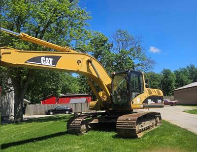 2005 Caterpillar 325C Excavator - Bucket & Thumb