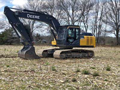 2020 John Deere 210G LC Excavator