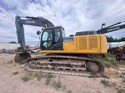 2005 John Deere 290G Excavator - Bucket