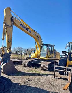 2020 Komatsu PC240LC Excavator