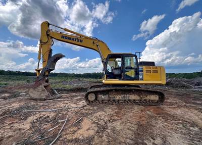 2010 Komatsu PC240LC Excavator - Bucket & Thumb