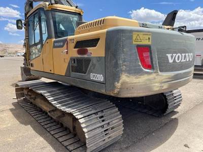2014 Volvo EC220DL Excavator