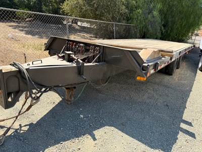 2007 Western Construction Components Flatbed Trailer