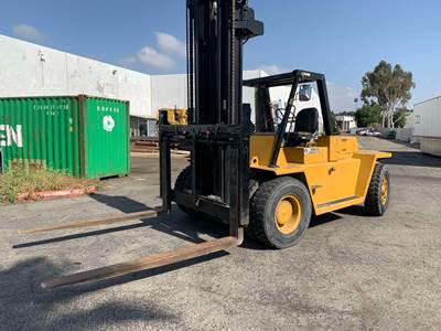 1994 Caterpillar V330B Forklift
