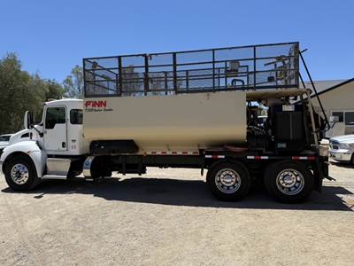 2018 Kenworth T370 Landscape Truck