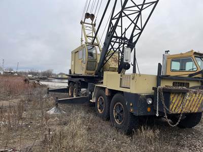 P&H 790BTC Lattice Boom Truck Crane
