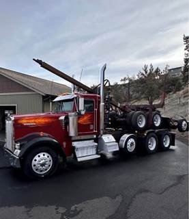 2000 Kenworth W900L Logging Truck