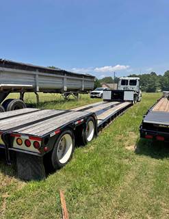 2015 Fountain LXT 40 Extendable Lowboy Trailer