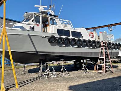 2001 Unmarked Marine Commercial Vessel