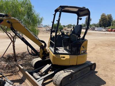 1999 Caterpillar 303.5 Mini Excavator