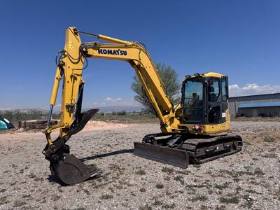 2016 Komatsu PC88MR Mini Excavator - Bucket & Thumb