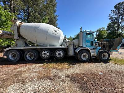 2007 Peterbilt 357 Mixer / Ready Mix / Concrete Truck