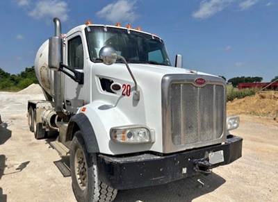 2016 Peterbilt Concrete Mixer Truck