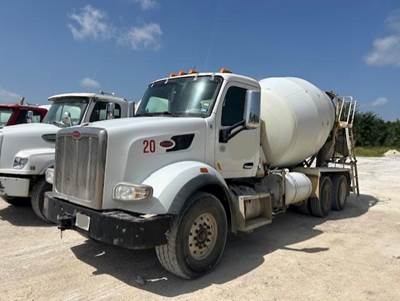 2016 Peterbilt Concrete Mixer Truck