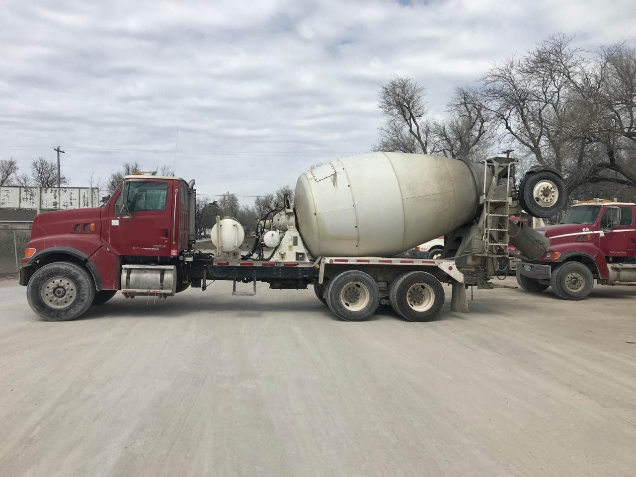 2004 Mixer / Ready Mix / Concrete Truck 66 For Sale, 238,000 Miles