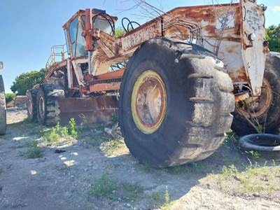 Champion 100T Motor Grader