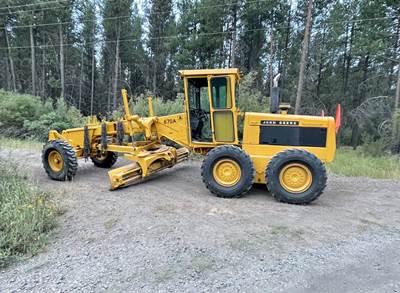 1985 John Deere 670A Motor Grader
