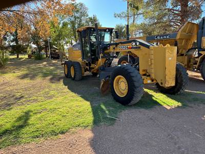 2014 John Deere 772GP Motor Grader - Blade