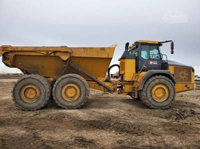 2017 John Deere 410E Off-Highway Truck