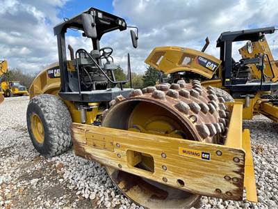 2016 Caterpillar CS54B Padfoot Roller Compactor