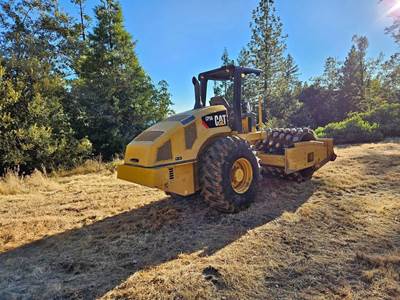 2012 Caterpillar CP56 Vibratory Pad Foot Compactor