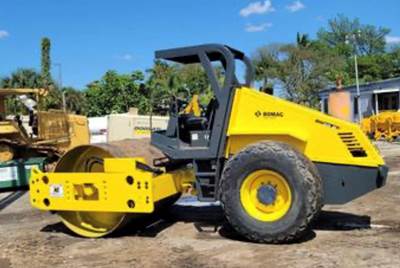 2006 BOMAG BW211 D-3 Pneumatic Tired Roller