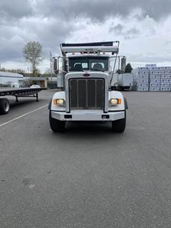 2016 Peterbilt 367 Roll Off Truck