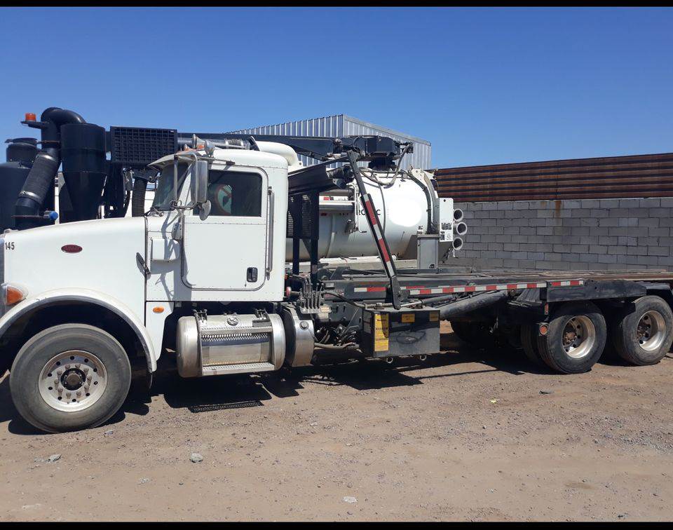 2015 Peterbilt 357 Roll Off Truck For Sale, 166,000 Miles Valley