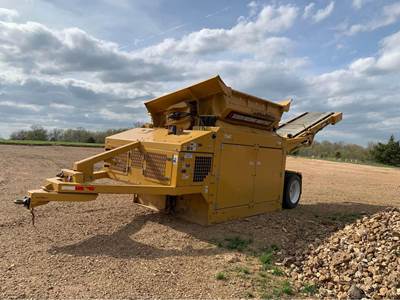 2022 Screen Machine Scalper 77C Screening Plant