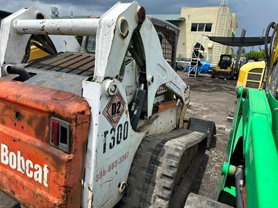 2005 Bobcat T300 Skid Steer