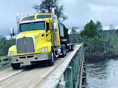 2014 Kenworth T660 Sleeper Semi Truck