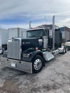 2019 Kenworth W900 Sleeper Semi Truck