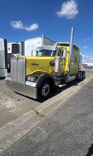 2000 Kenworth W900 Sleeper Semi Truck