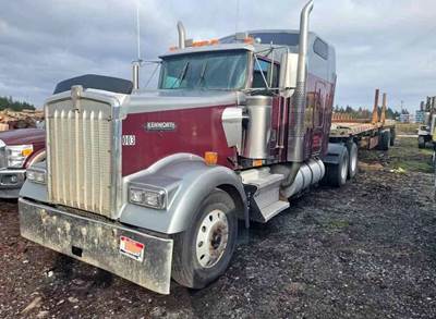 2000 Kenworth W900 Sleeper Semi Truck