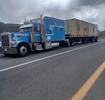 1998 Peterbilt 379 Big-Bunk Sleeper Semi Truck