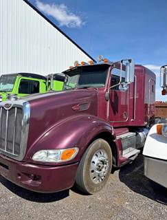 2010 Peterbilt 386 Sleeper Semi Truck