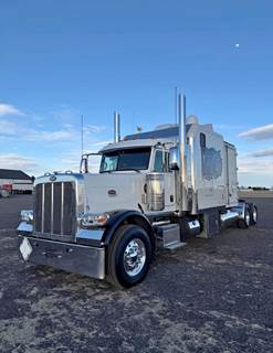 2012 Peterbilt 388 ARI Big-Bunk Sleeper Semi Truck