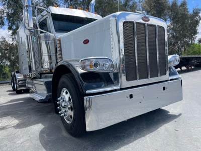 2024 Peterbilt 389 Sleeper Semi Truck
