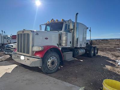 2018 Peterbilt 389 Sleeper Semi Truck