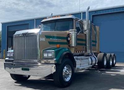 Western Star 4900SX Tri Axle Sleeper Semi Truck