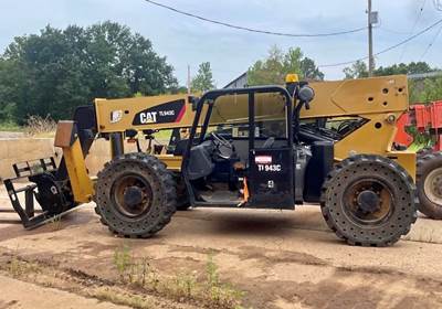 2014 Caterpillar TL943C Telehandler - Forks