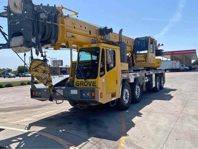Grove TMS900E Telescopic Boom Truck Crane