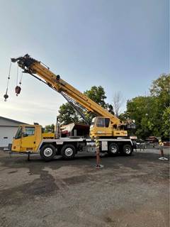 Grove TMS900E Telescopic Boom Truck Crane