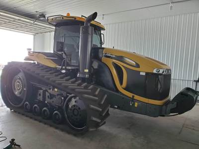 2015 Challenger MT865 Tractor